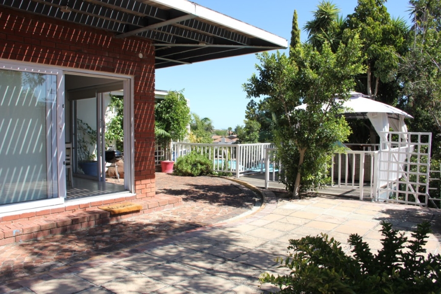 To Let 2 Bedroom Property for Rent in Rome Glen Western Cape